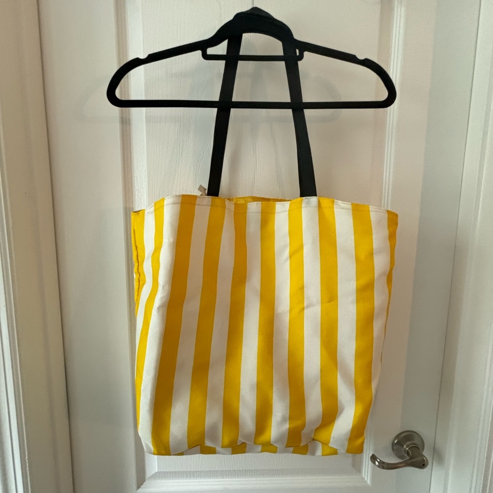 Squeeze The Day Tote View 4